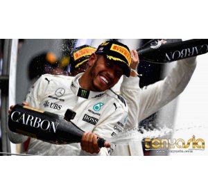  Lewis Hamilton Mengoleksi Empat Gelar Juara Didalam Kariernya | Agen Bola Terpercaya | Judi Bola Online 